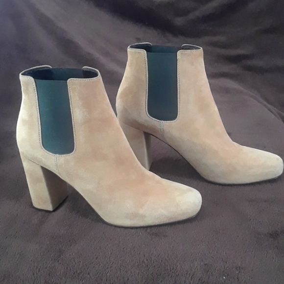 Authentic  SAINT LAURENT  Ankle Boots - Picture 1 of 7